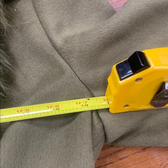 Olive Green Faux Fur Collar suede jacket - Picture 6 of 7